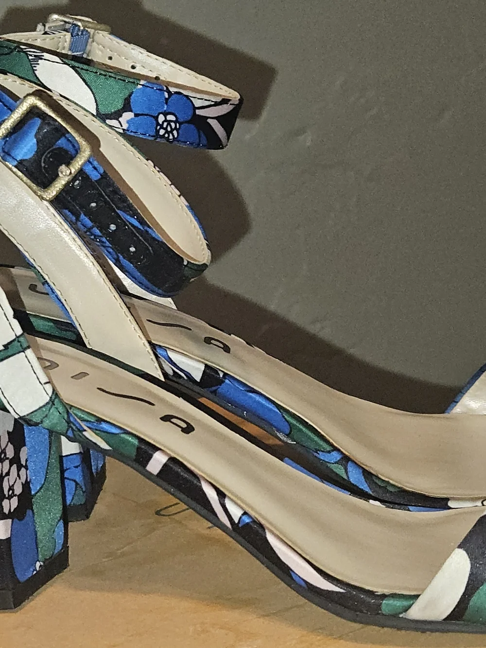 Unisa Blue and Green Floral Satin Ankle-Strap Block Heels Size 8M